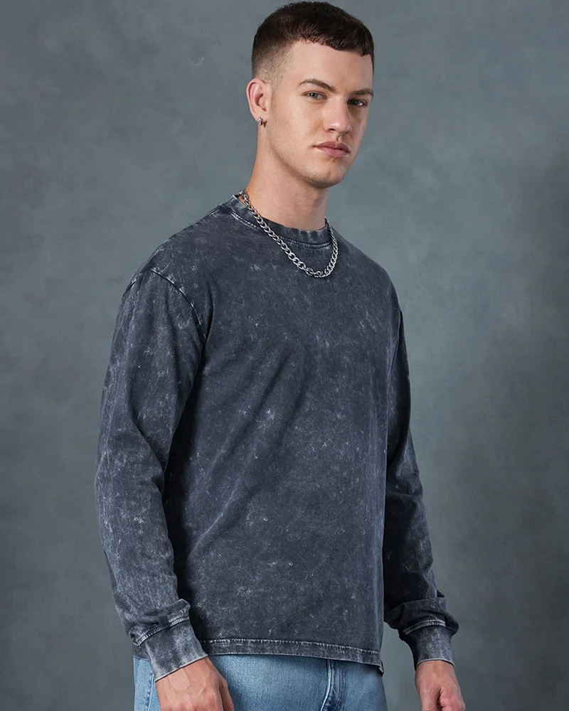 بيواكوف Men's Dark Grey Oversized Acid Wash T-shirt